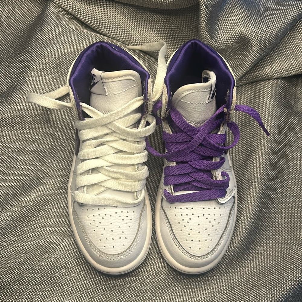 Jordan 1 Court Purple Preschool size 11.5c